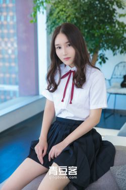 麻辣女兵汤小米的扮演者